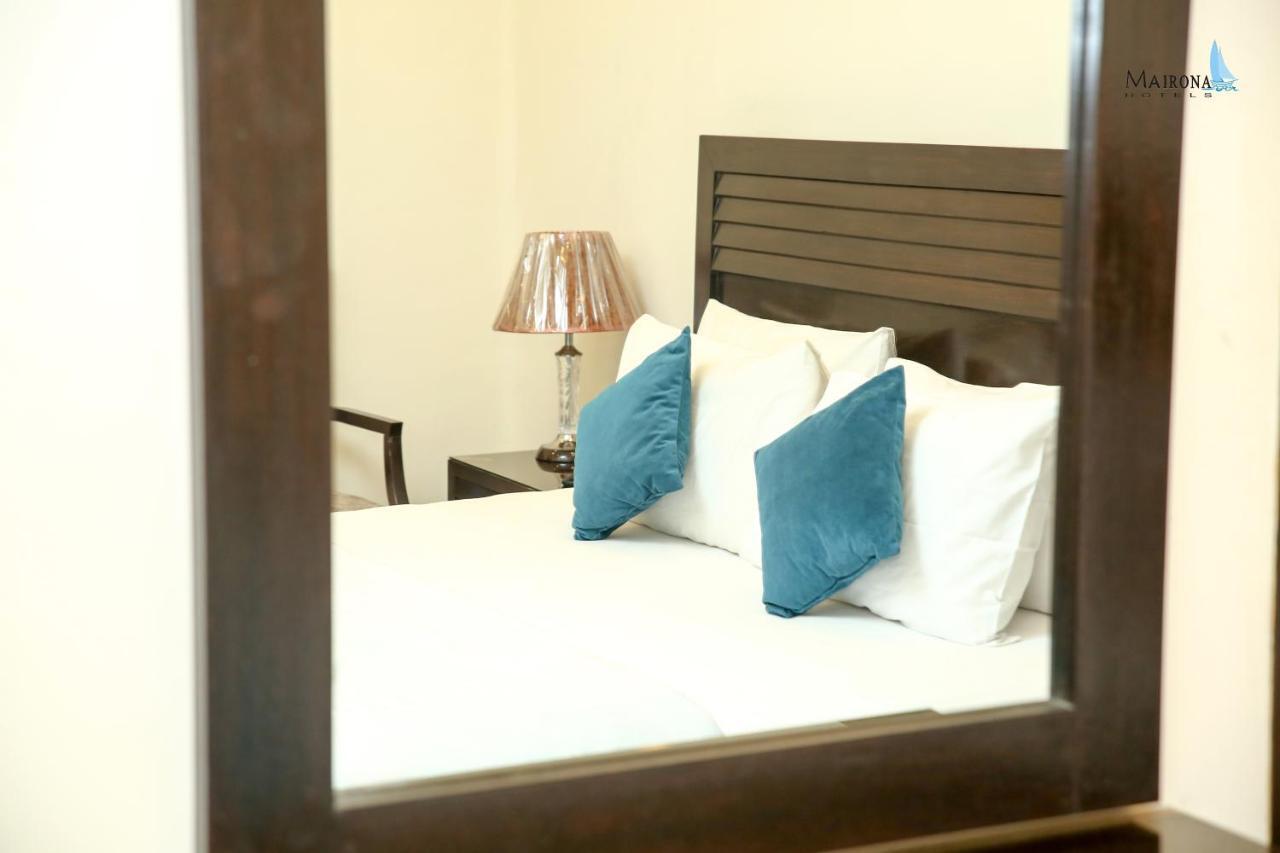 Hotel Mairona Gulberg Lahore Extérieur photo