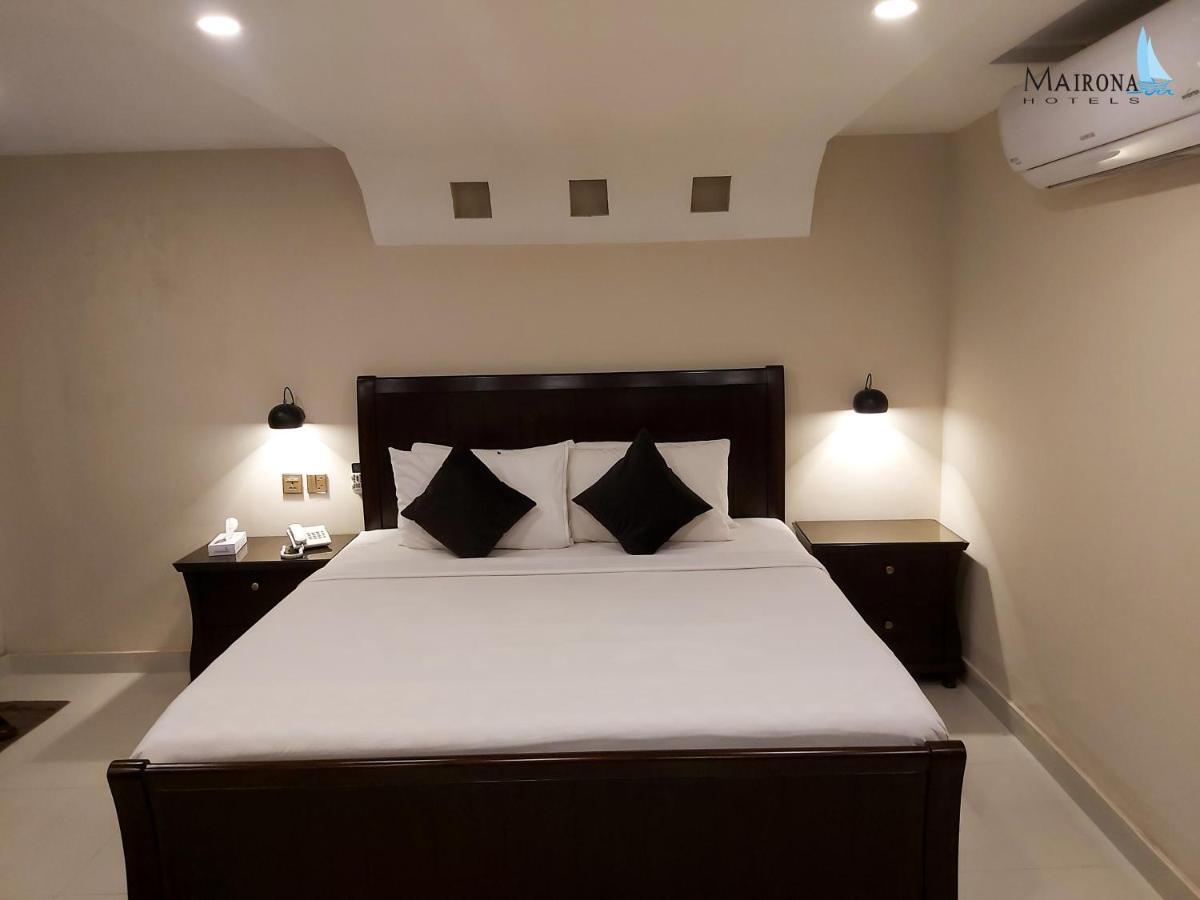 Hotel Mairona Gulberg Lahore Extérieur photo