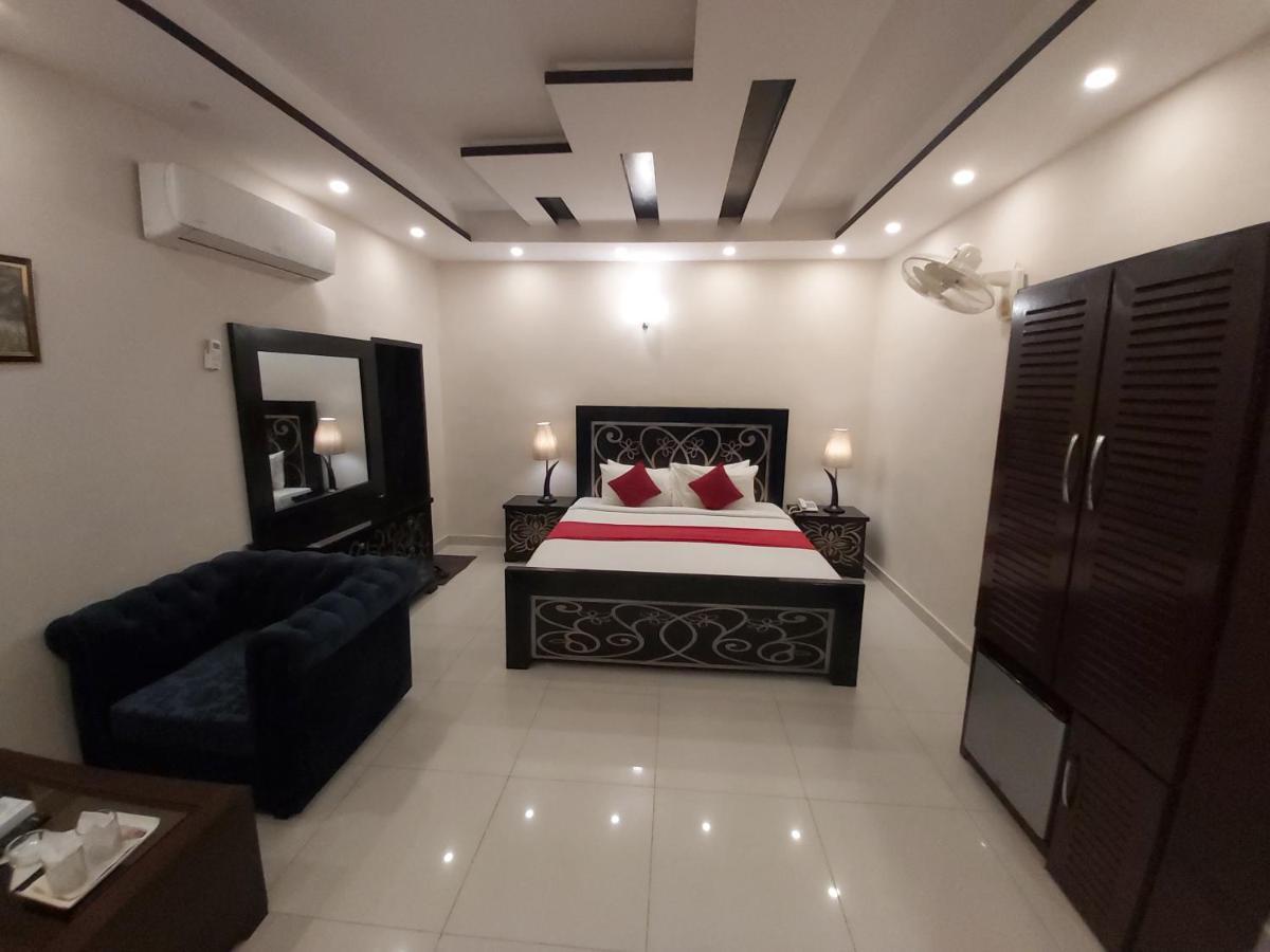 Hotel Mairona Gulberg Lahore Extérieur photo